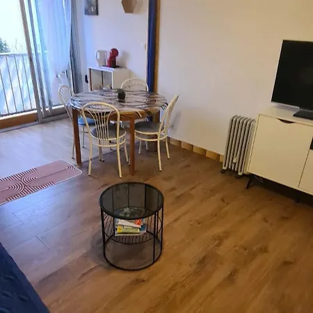 Large For 4 People, Free Private Parking